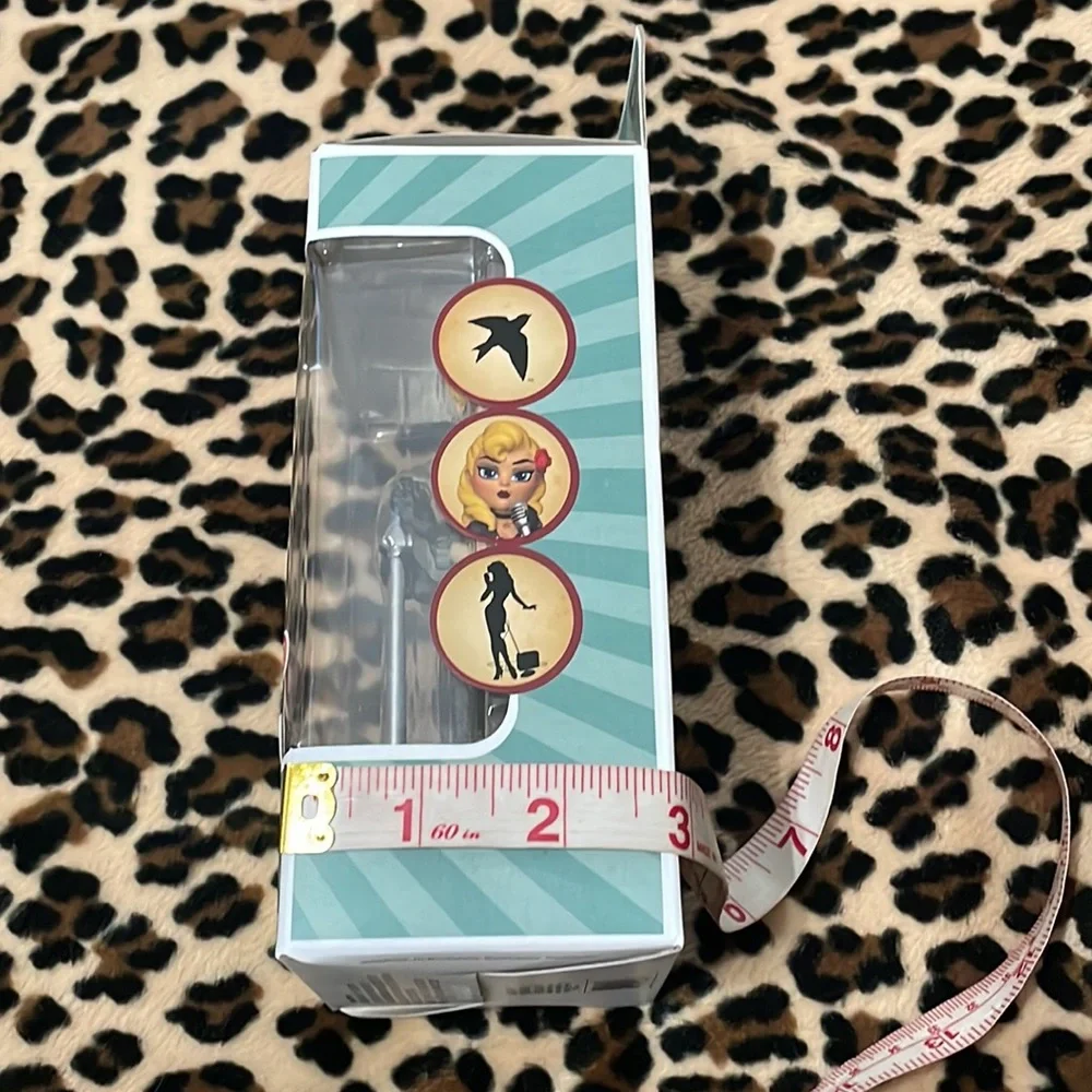 FUNKO Rock Candy DC Comics Bombshells Black Canary Doll 🌹Rockabilly Pin-up Rose - Picture 11 of 15